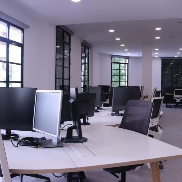 22. ZONA DE TRABAJO
